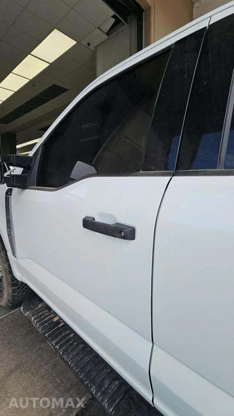 2025 Ford Super Duty F-250 XLT Crew Cab Medium Bed - miniatura 32