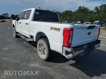 2025 Ford Super Duty F-250 XLT Crew Cab Medium Bed - miniatura 6