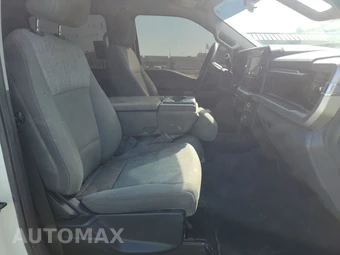 2025 Ford Super Duty F-250 XLT Crew Cab Medium Bed - miniatura 8
