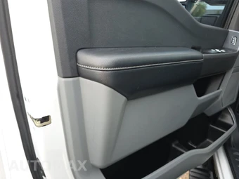 2025 Ford Super Duty F-250 XLT Crew Cab Medium Bed - miniatura 9