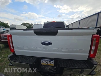 2025 Ford Super Duty F-250 XLT Crew Cab Medium Bed - miniatura 5