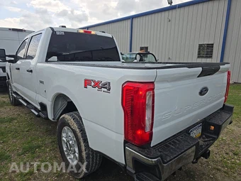 2025 Ford Super Duty F-250 XLT Crew Cab Medium Bed - miniatura 6