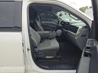 2025 Ford Super Duty F-250 XLT Crew Cab Medium Bed - miniatura 8