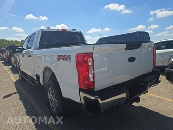2025 Ford Super Duty F-250 XLT Crew Cab Medium Bed - miniatura 6