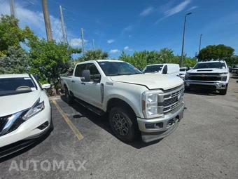 2025 Ford Super Duty F-250 XLT Crew Cab Medium Bed - miniatura 3