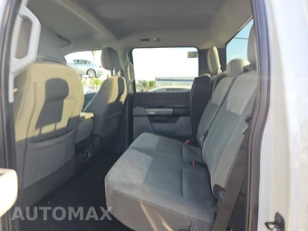 2025 Ford Super Duty F-250 XLT Crew Cab Medium Bed - miniatura 13