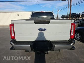 2025 Ford Super Duty F-250 XLT Crew Cab Medium Bed - miniatura 5