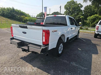 2025 Ford Super Duty F-250 XLT Crew Cab Medium Bed - miniatura 3