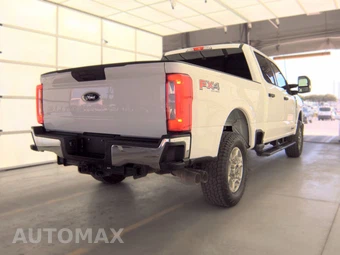 2025 Ford Super Duty F-250 XLT Crew Cab Medium Bed - miniatura 4