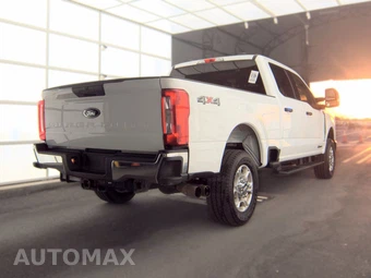 2025 Ford Super Duty F-250 XLT Crew Cab Medium Bed - miniatura 4