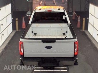 2025 Ford Super Duty F-250 XLT Crew Cab Medium Bed - miniatura 5
