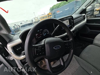 2025 Ford Super Duty F-250 XLT Crew Cab Medium Bed - miniatura 10