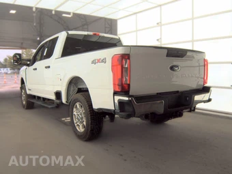 2025 Ford Super Duty F-250 XLT Crew Cab Medium Bed - miniatura 6
