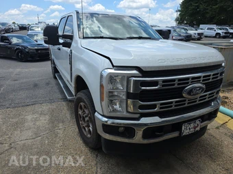 2025 Ford Super Duty F-250 XLT Crew Cab Medium Bed - miniatura 3