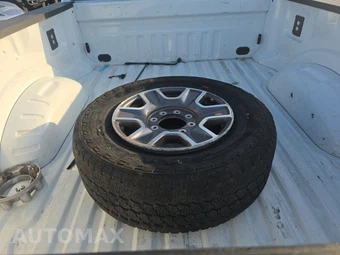 2025 Ford Super Duty F-250 XLT Crew Cab Medium Bed - miniatura 16