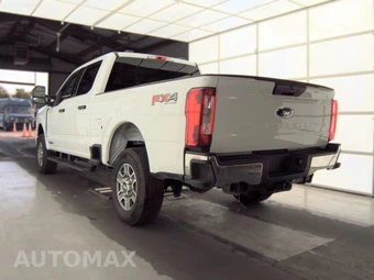 2025 Ford Super Duty F-250 XLT Crew Cab Medium Bed - miniatura 6