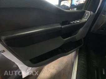 2025 Ford Super Duty F-250 XLT Crew Cab Medium Bed - miniatura 9