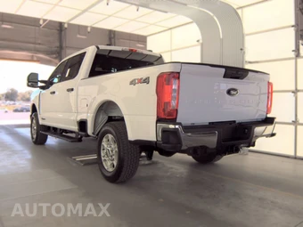 2025 Ford Super Duty F-250 XLT Crew Cab Medium Bed - miniatura 6