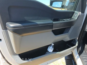 2025 Ford Super Duty F-250 XLT Crew Cab Medium Bed - miniatura 9