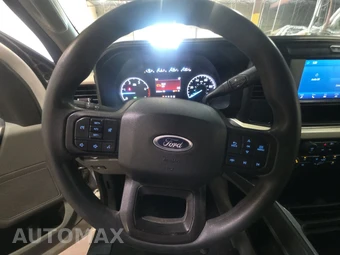 2025 Ford Super Duty F-250 XLT Crew Cab Medium Bed - miniatura 10