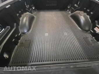 2025 Ford Super Duty F-250 XLT Crew Cab Medium Bed - miniatura 16