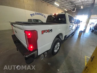 2025 Ford Super Duty F-250 XLT Crew Cab Medium Bed - miniatura 4