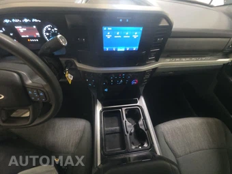 2025 Ford Super Duty F-250 XLT Crew Cab Medium Bed - miniatura 11