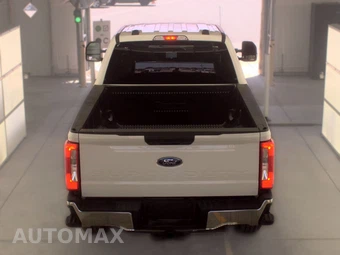 2025 Ford Super Duty F-250 XLT Crew Cab Medium Bed - miniatura 5