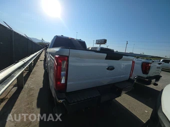 2025 Ford Super Duty F-250 XLT Crew Cab Medium Bed - miniatura 5
