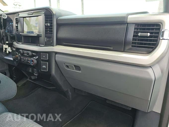 2025 Ford Super Duty F-250 XLT Crew Cab Medium Bed - miniatura 19
