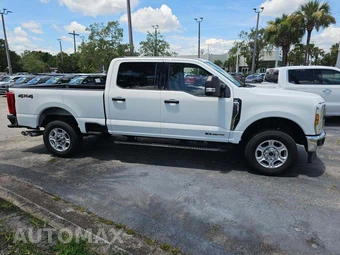 2025 Ford Super Duty F-250 XLT Crew Cab Medium Bed - miniatura 4