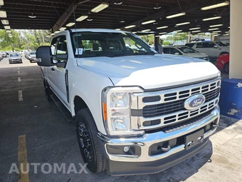 2025 Ford Super Duty F-250 XLT Crew Cab Medium Bed - miniatura 3