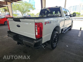 2025 Ford Super Duty F-250 XLT Crew Cab Medium Bed - miniatura 4