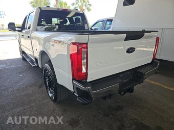 2025 Ford Super Duty F-250 XLT Crew Cab Medium Bed - miniatura 6