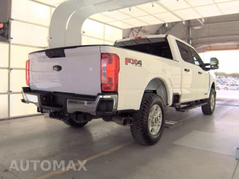2025 Ford Super Duty F-250 XLT Crew Cab Medium Bed - miniatura 4