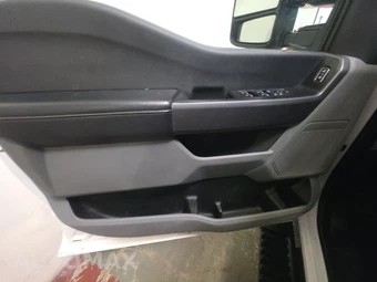 2025 Ford Super Duty F-250 XLT Crew Cab Medium Bed - miniatura 9
