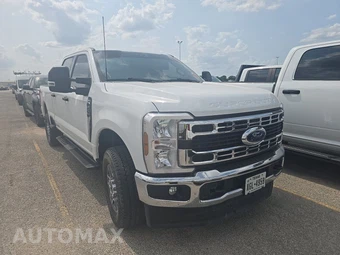 2025 Ford Super Duty F-250 XLT Crew Cab Medium Bed - miniatura 3
