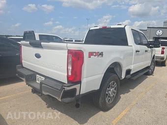 2025 Ford Super Duty F-250 XLT Crew Cab Medium Bed - miniatura 4