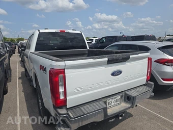 2025 Ford Super Duty F-250 XLT Crew Cab Medium Bed - miniatura 6