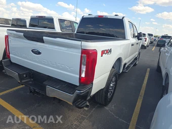 2025 Ford Super Duty F-250 XLT Crew Cab Medium Bed - miniatura 4