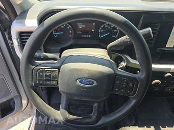 2025 Ford Super Duty F-250 XLT Crew Cab Medium Bed - miniatura 10