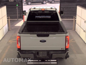 2025 Ford Super Duty F-250 XLT Crew Cab Medium Bed - miniatura 5