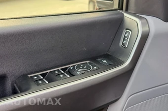 2025 Ford Super Duty F-250 XLT Crew Cab Medium Bed - miniatura 26