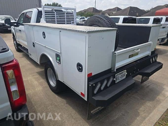 2025 Ford Super Duty F-350 Cab Chassis XLT Crew Cab DRW - miniatura 2