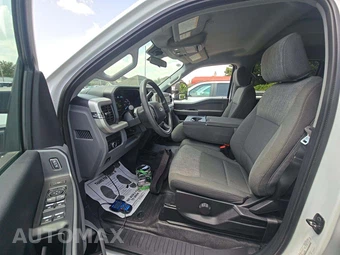2025 Ford Super Duty F-350 Cab Chassis XLT Crew Cab DRW - miniatura 6