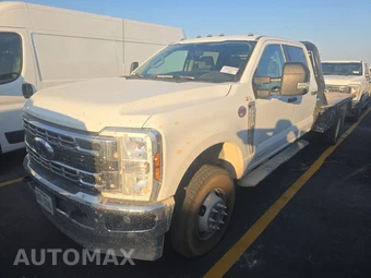 2025 Ford Super Duty F-350 Cab Chassis XLT Crew Cab DRW