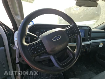 2025 Ford Super Duty F-350 Cab Chassis XLT Crew Cab DRW - miniatura 10