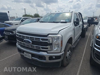 2025 Ford Super Duty F-350 Cab Chassis XLT Crew Cab DRW
