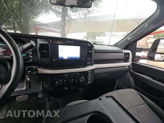 2025 Ford Super Duty F-350 Cab Chassis XLT Crew Cab DRW - miniatura 10