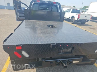2025 Ford Super Duty F-350 Cab Chassis XLT Extended Cab w/Rear Doors DRW - miniatura 16